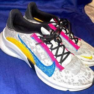 Gently worn Nike athletic shoes